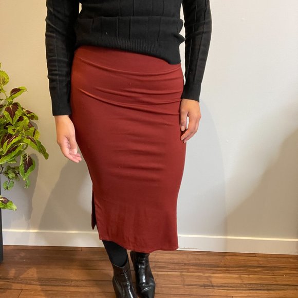 Canadian Made Pencil Skirt in Terracota -S- - Picture 2 of 13